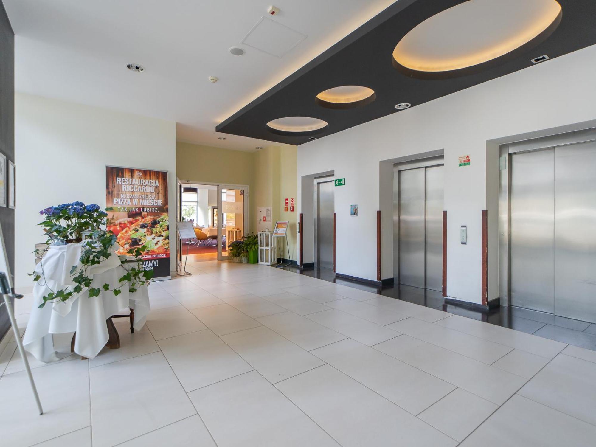 Apartamenty Prywatne W Hotelu Przy Plazy Diva Kolobrzeg Exterior photo